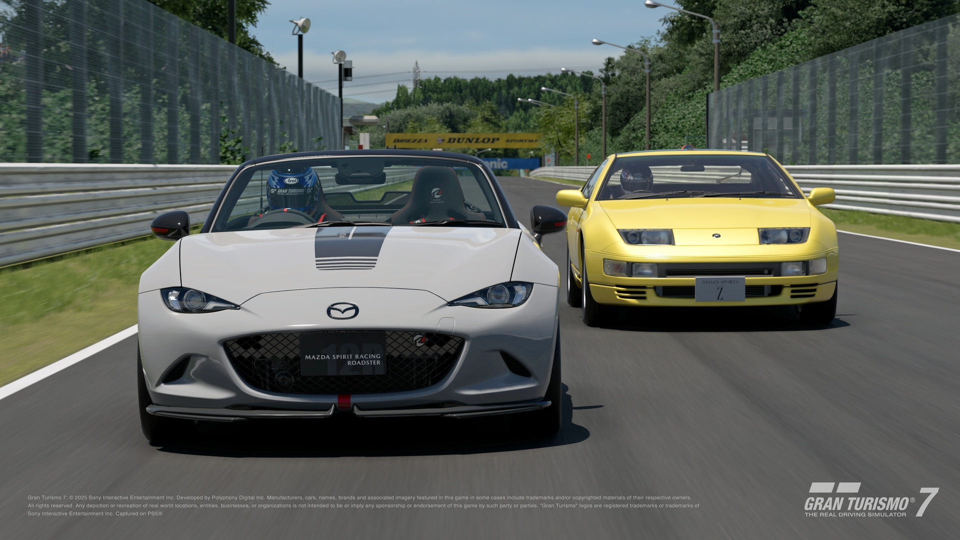 Close em um carro com reflexos realistas em Gran Turismo 7